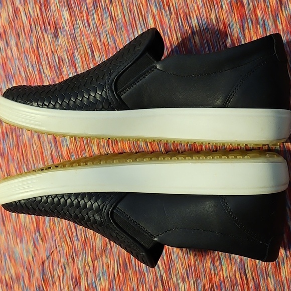 Ecco Black Slip-on Shoes Loafers - Picture 10 of 13